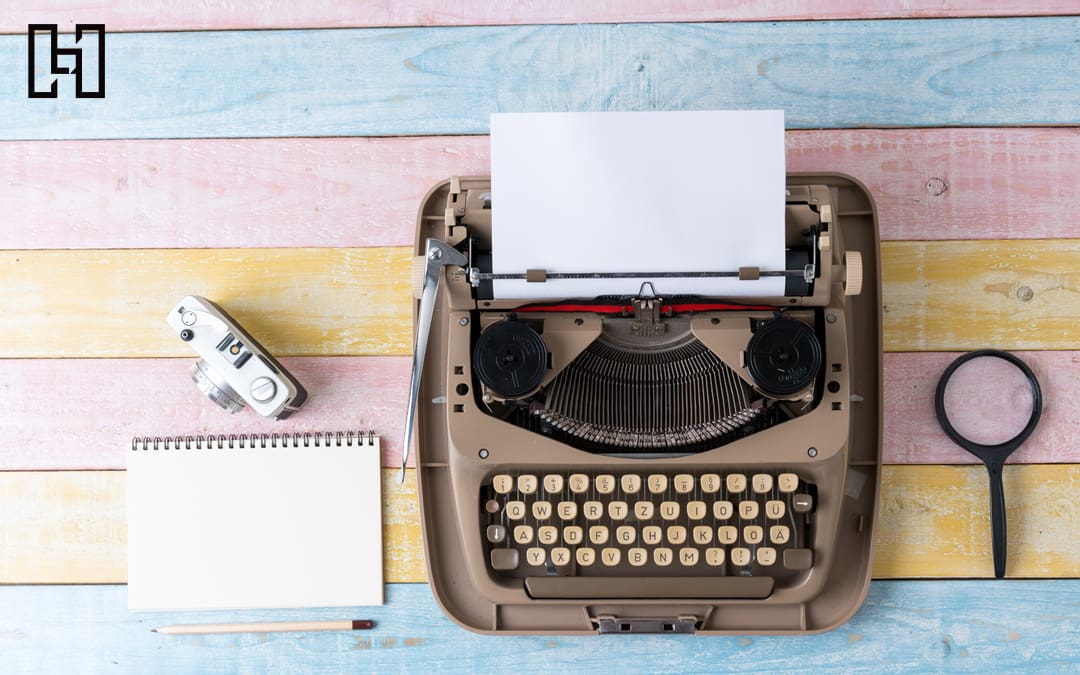 Featured image of vintage typewriter and journal